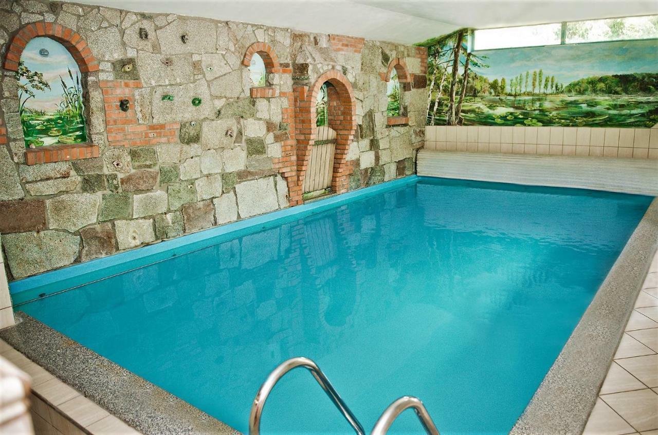 Poziomka Otel Kujan Dış mekan fotoğraf