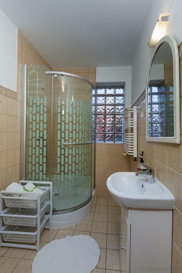 Poziomka Otel Kujan Dış mekan fotoğraf